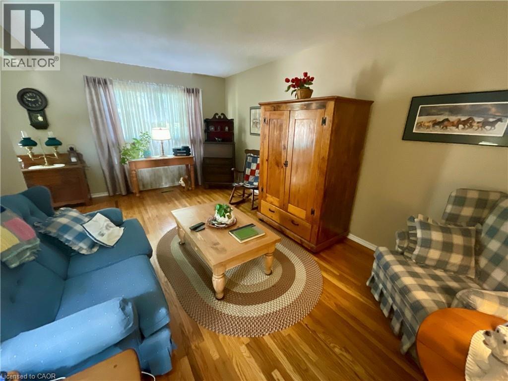 4 Rosanne Crescent, Hamilton, Ontario  L8T 2T7 - Photo 5 - 40767015