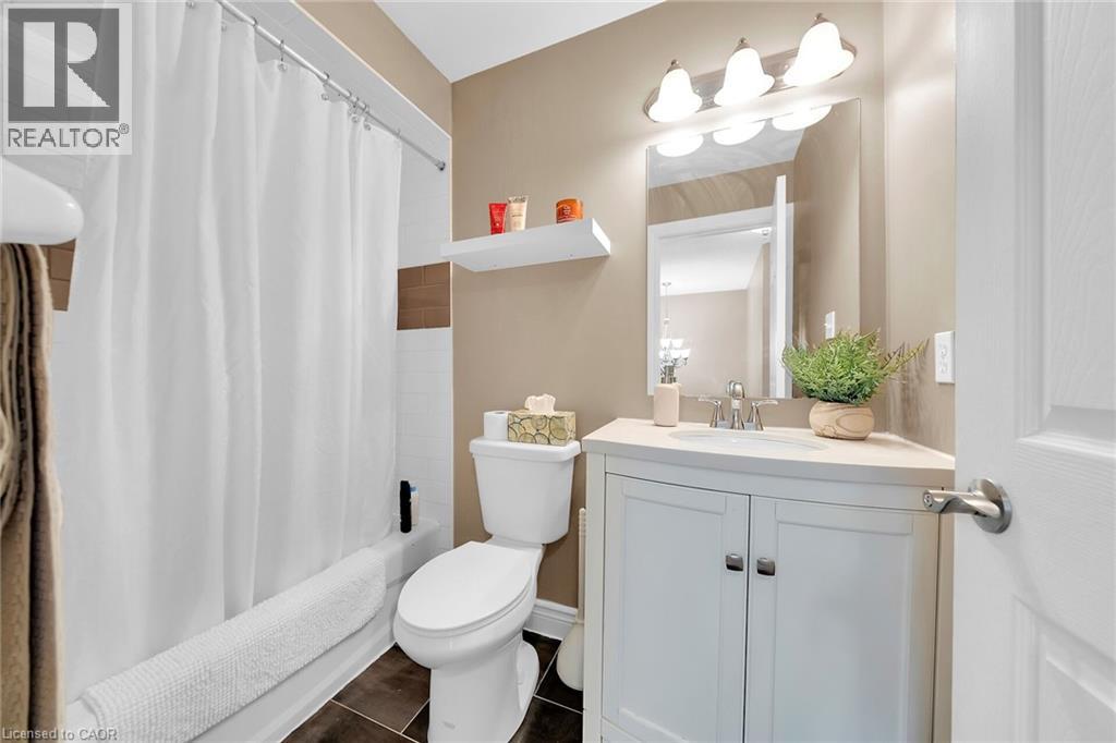 37 Meadow Wood Crescent, Stoney Creek, Ontario  L8J 3Z7 - Photo 29 - 40770933