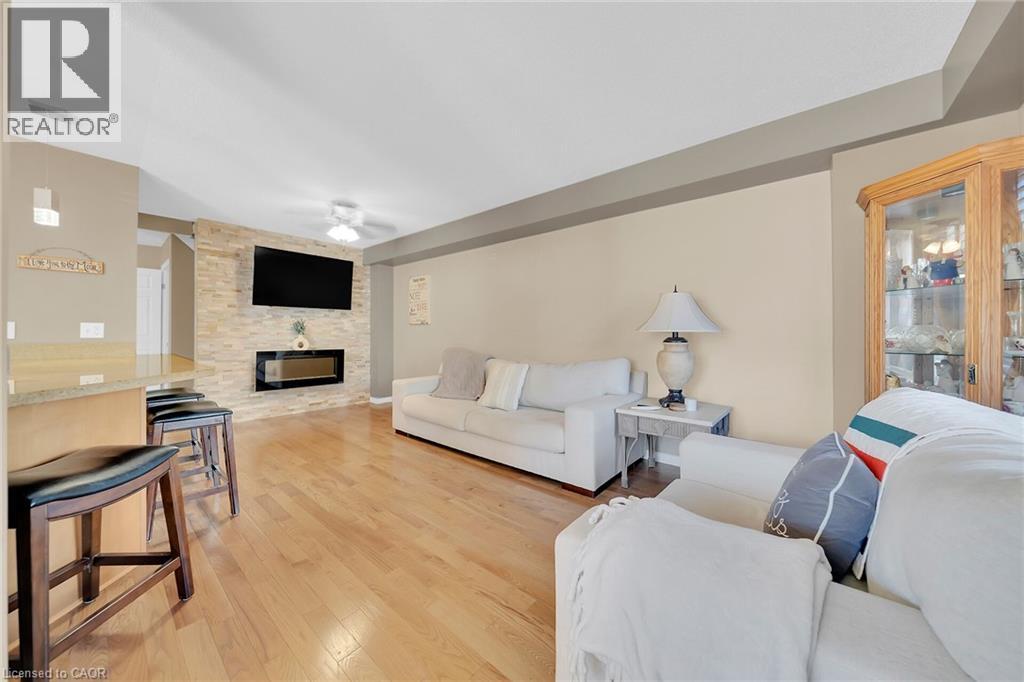 37 Meadow Wood Crescent, Stoney Creek, Ontario  L8J 3Z7 - Photo 18 - 40770933