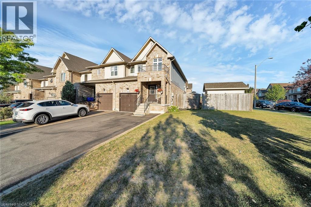 37 Meadow Wood Crescent, Stoney Creek, Ontario  L8J 3Z7 - Photo 3 - 40770933