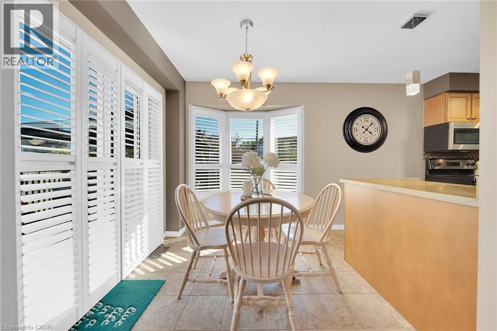 37 Meadow Wood Crescent, Stoney Creek, Ontario  L8J 3Z7 - Photo 14 - 40770933