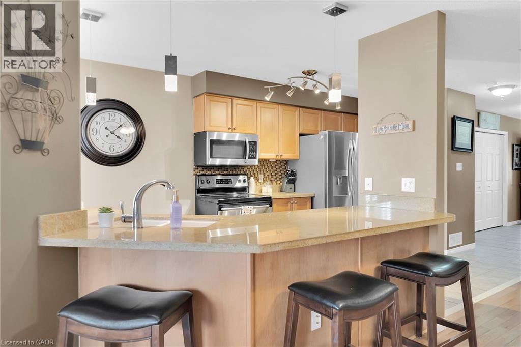 37 Meadow Wood Crescent, Stoney Creek, Ontario  L8J 3Z7 - Photo 15 - 40770933