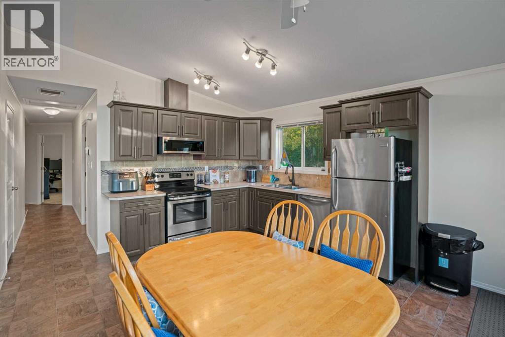 421, 41251 Range Road 210, Rural Camrose County, Alberta  T0B 0H0 - Photo 10 - A2260359