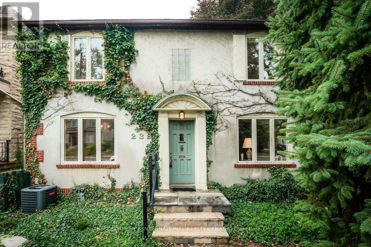 239 Empress Avenue, Toronto, Ontario  M2N 3V1 - Photo 2 - C12433419