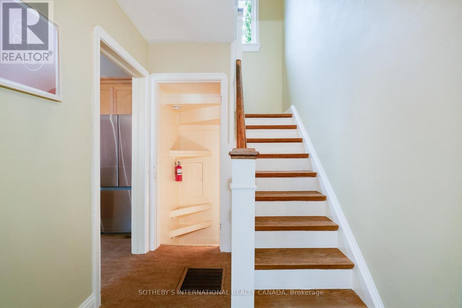 239 Empress Avenue, Toronto, Ontario  M2N 3V1 - Photo 3 - C12433419