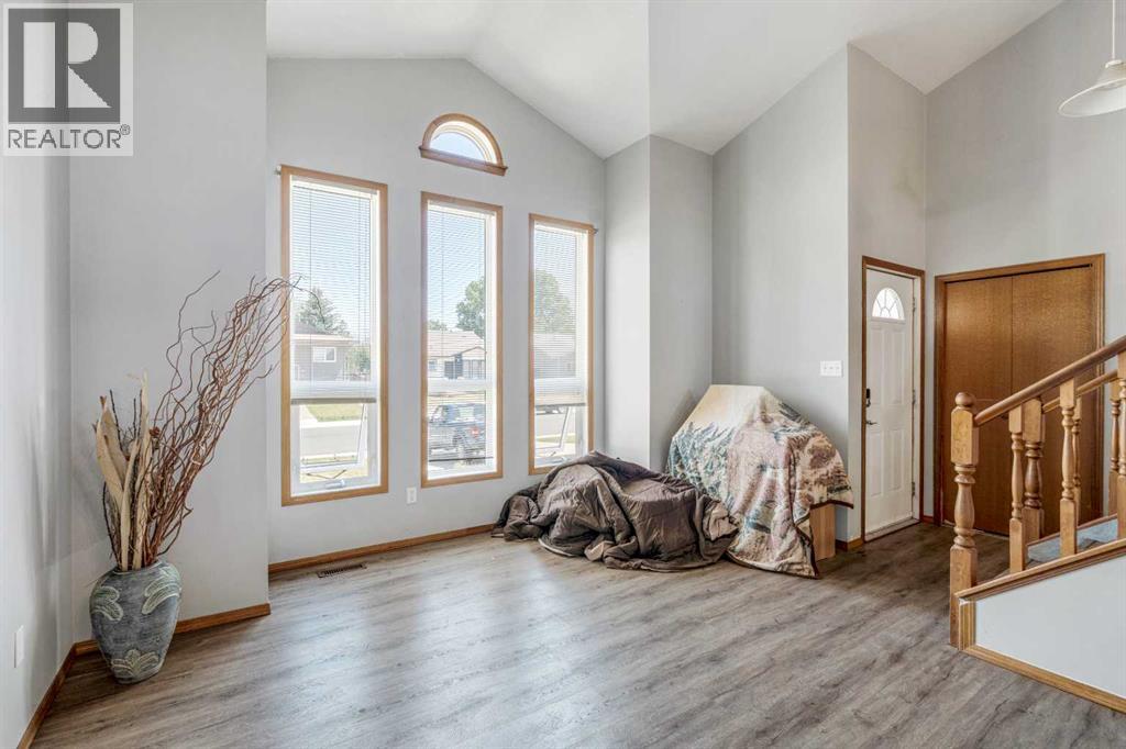 199 Mt Crandell Crescent W, Lethbridge, Alberta  T1K 6M2 - Photo 7 - A2229483