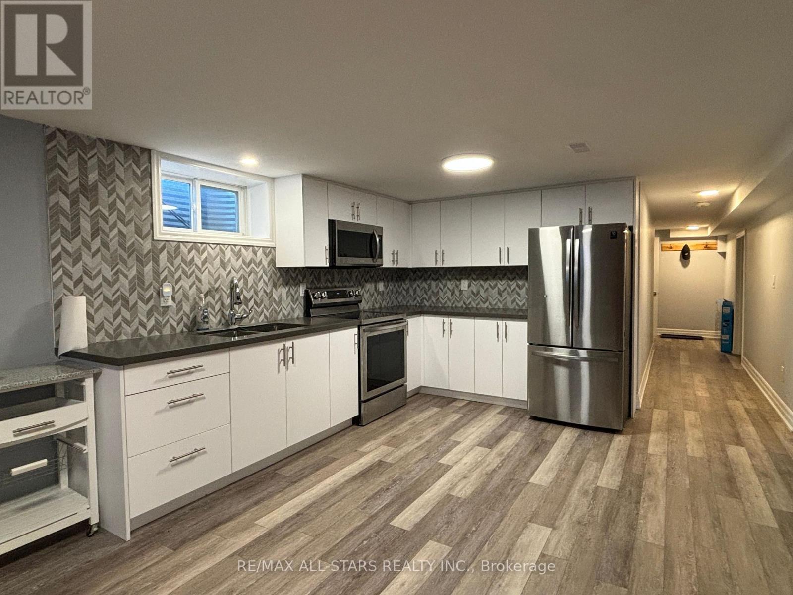 220 Pleasant Boulevard, Georgina, Ontario  L4P 2S8 - Photo 6 - N12433417