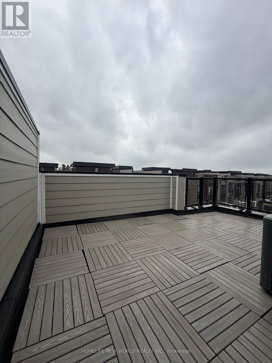 20 Credit Lane, Richmond Hill, Ontario  L4E 1G9 - Photo 11 - N12433423