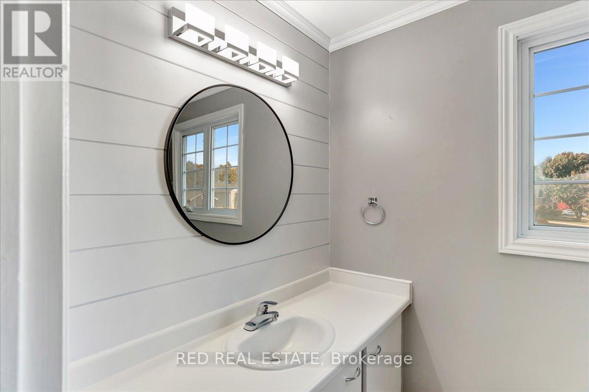 56 Knicely Road, Barrie, Ontario  L4N 6V3 - Photo 24 - S12433434