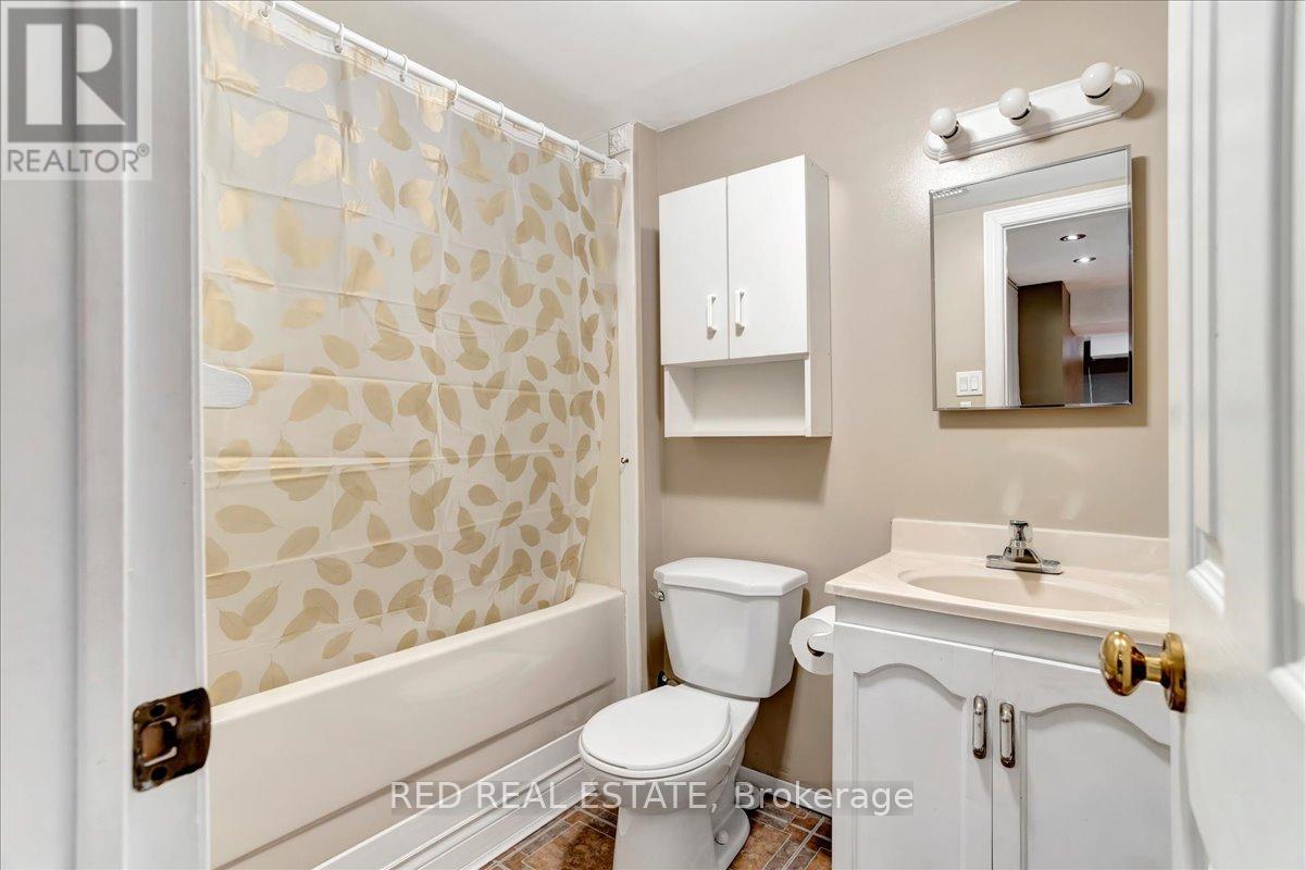 56 Knicely Road, Barrie, Ontario  L4N 6V3 - Photo 33 - S12433434