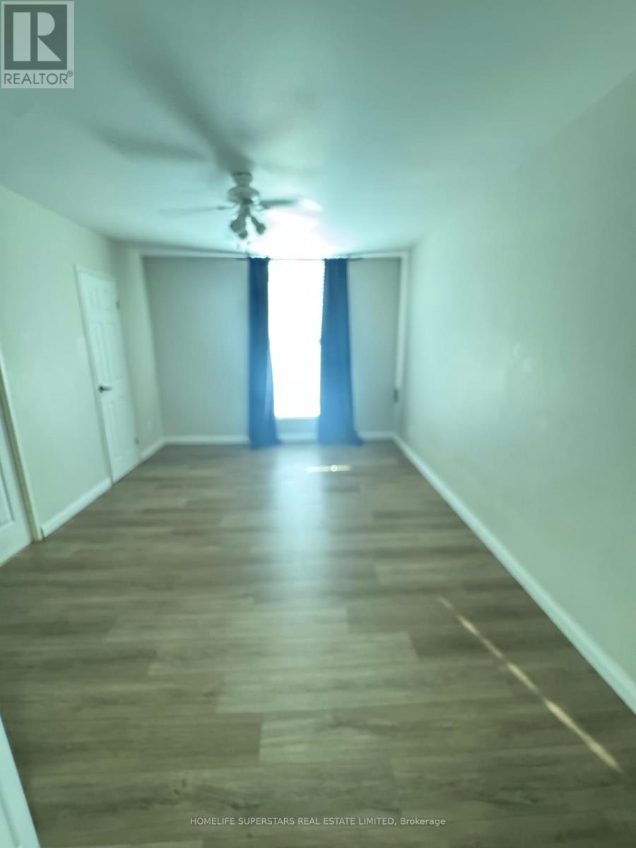 919 - 2835 Islington Avenue, Toronto, Ontario  M9L 2K2 - Photo 10 - W12430823