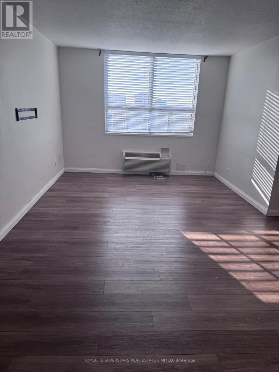 919 - 2835 Islington Avenue, Toronto, Ontario  M9L 2K2 - Photo 8 - W12430823