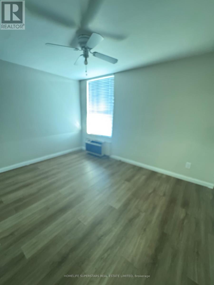 919 - 2835 Islington Avenue, Toronto, Ontario  M9L 2K2 - Photo 9 - W12430823