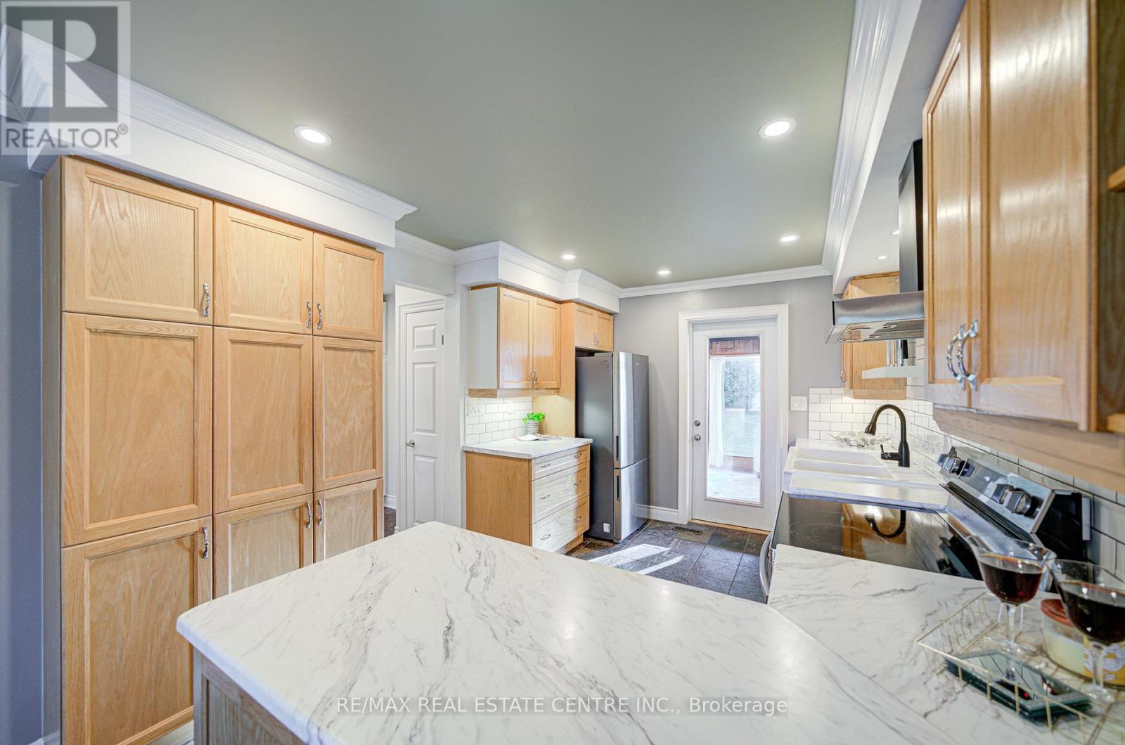 32 Agnes Street, Caledon, Ontario  L7K 0C6 - Photo 17 - W12433422