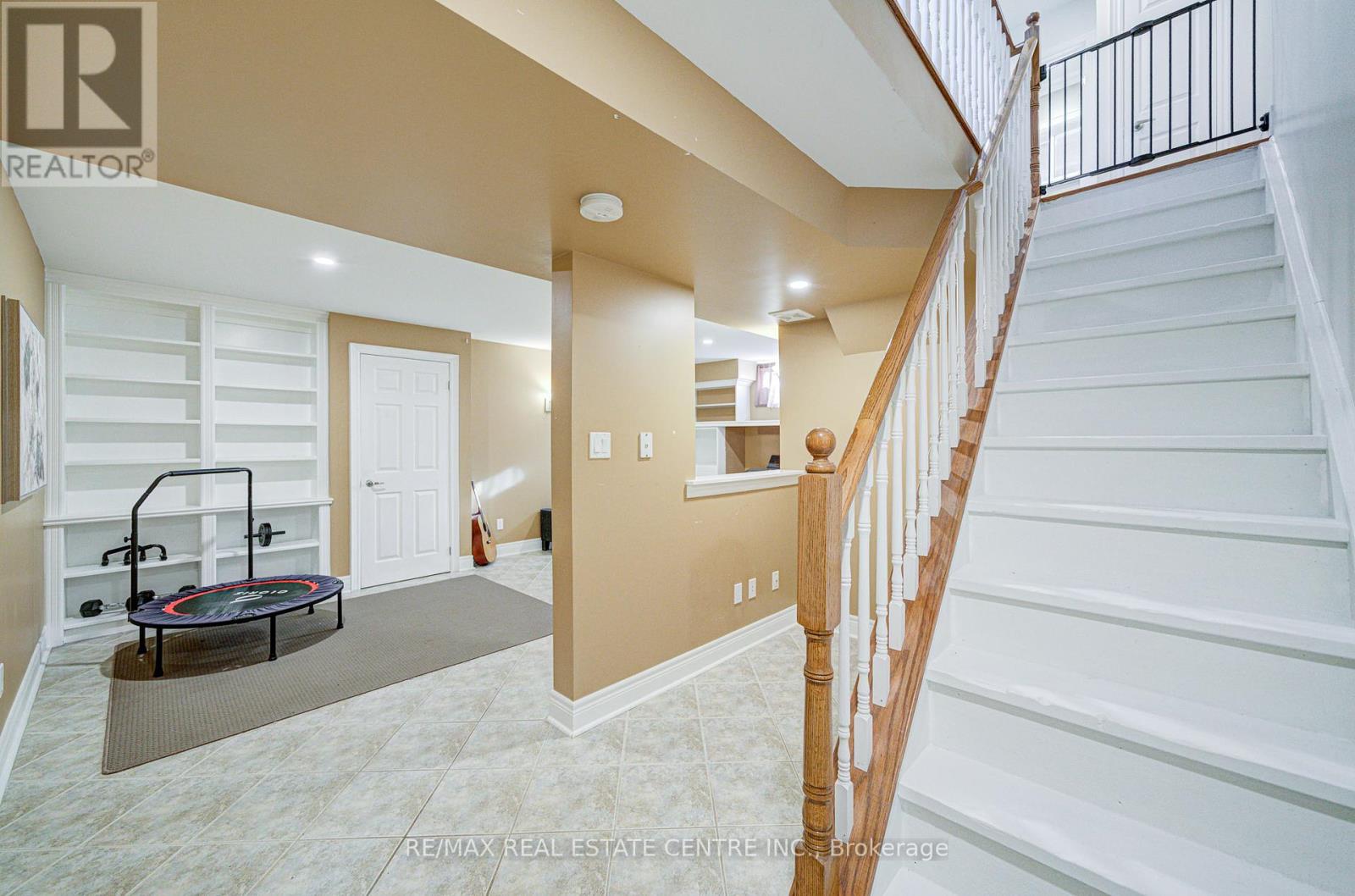 32 Agnes Street, Caledon, Ontario  L7K 0C6 - Photo 33 - W12433422
