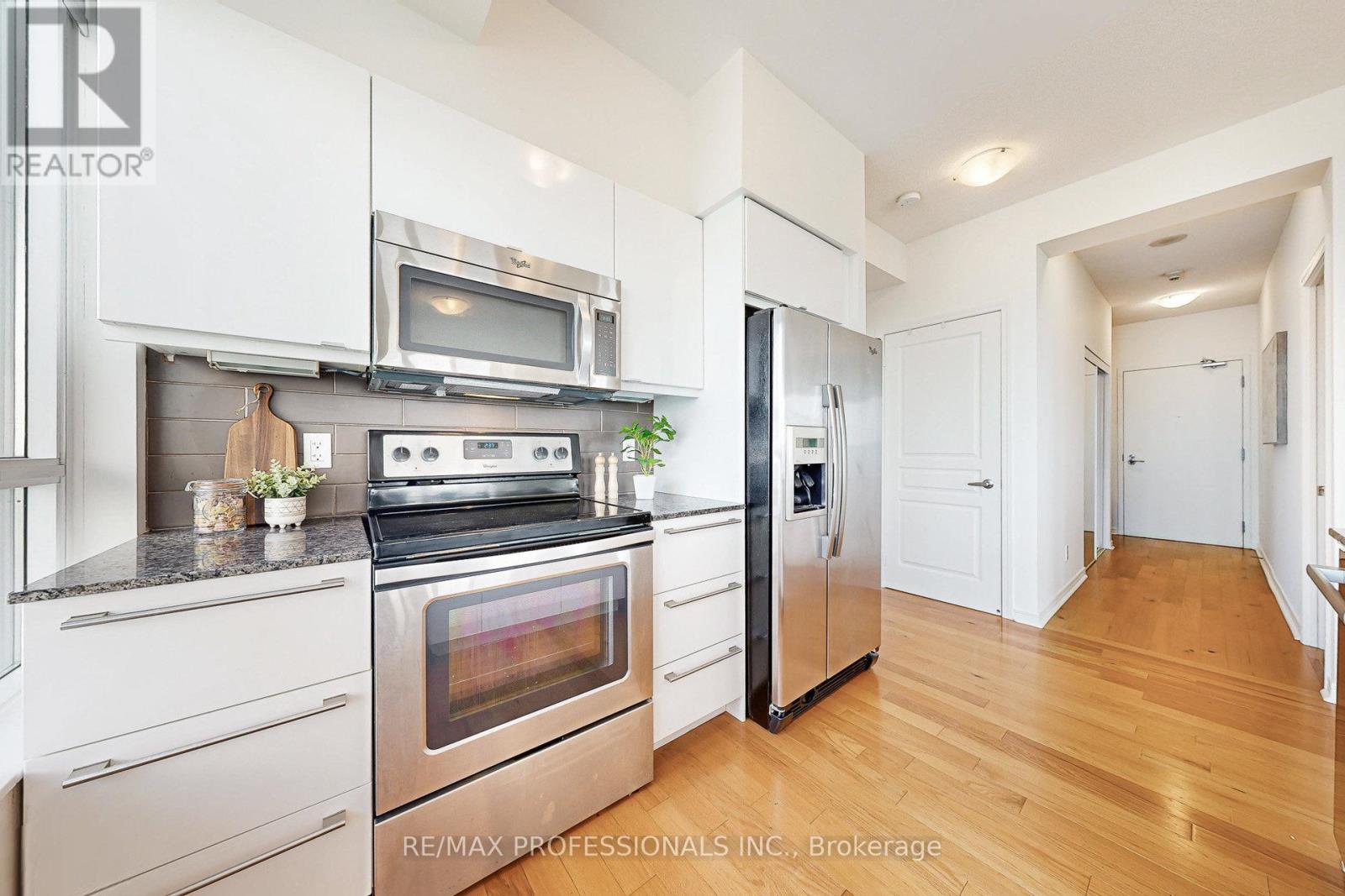 4203 - 2230 Lake Shore Boulevard W, Toronto, Ontario  M8V 0B2 - Photo 10 - W12433433