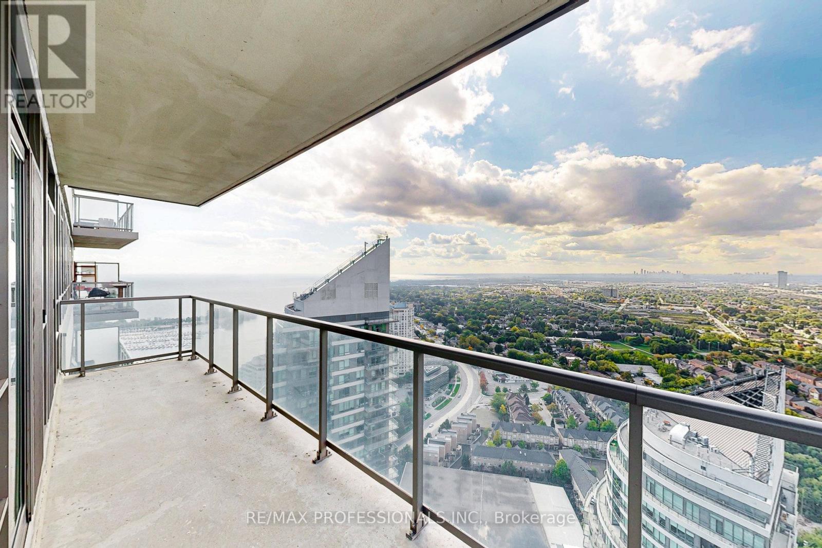 4203 - 2230 Lake Shore Boulevard W, Toronto, Ontario  M8V 0B2 - Photo 34 - W12433433