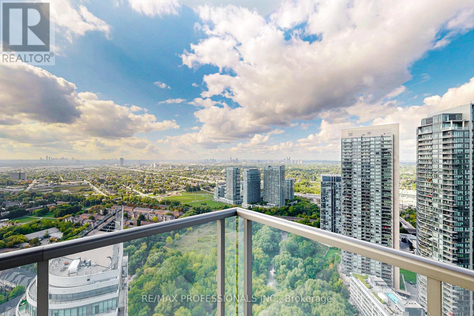 4203 - 2230 Lake Shore Boulevard W, Toronto, Ontario  M8V 0B2 - Photo 35 - W12433433