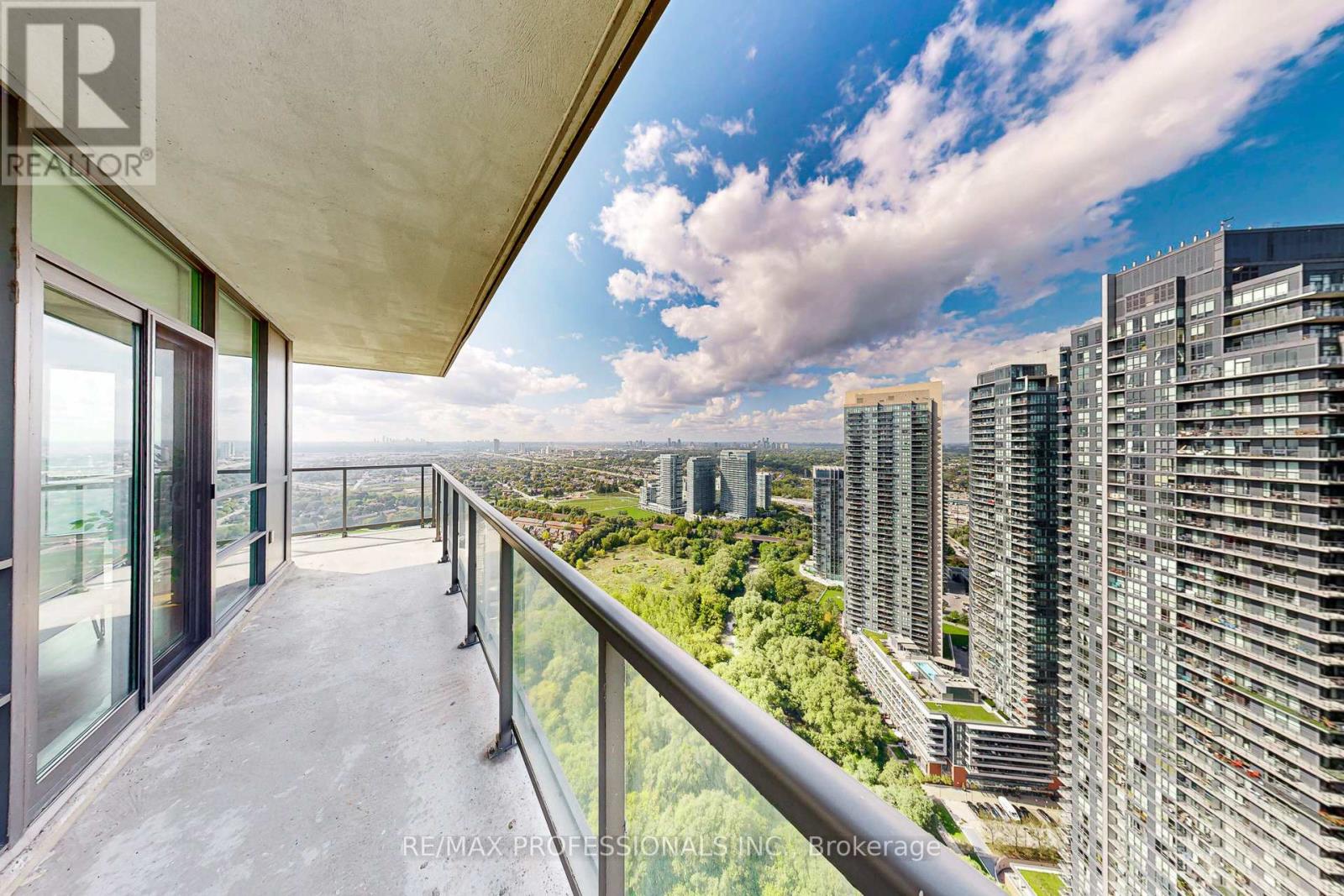 4203 - 2230 Lake Shore Boulevard W, Toronto, Ontario  M8V 0B2 - Photo 37 - W12433433