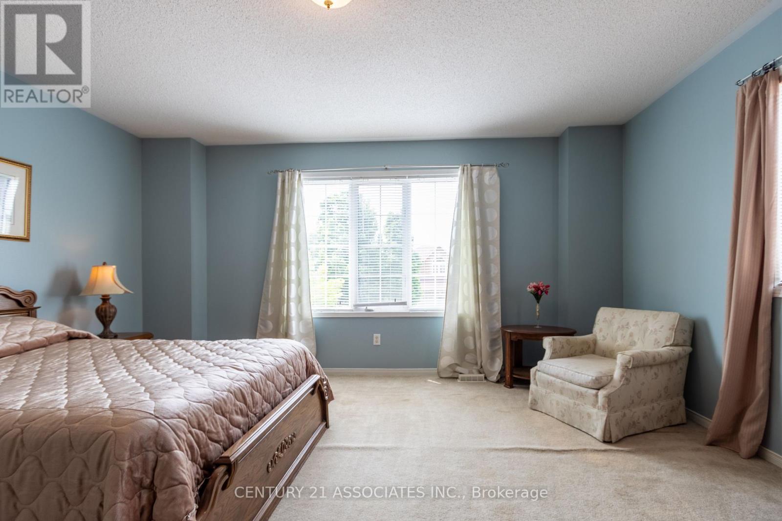 5817 Sidmouth Street, Mississauga, Ontario  L5V 2K3 - Photo 19 - W12433437