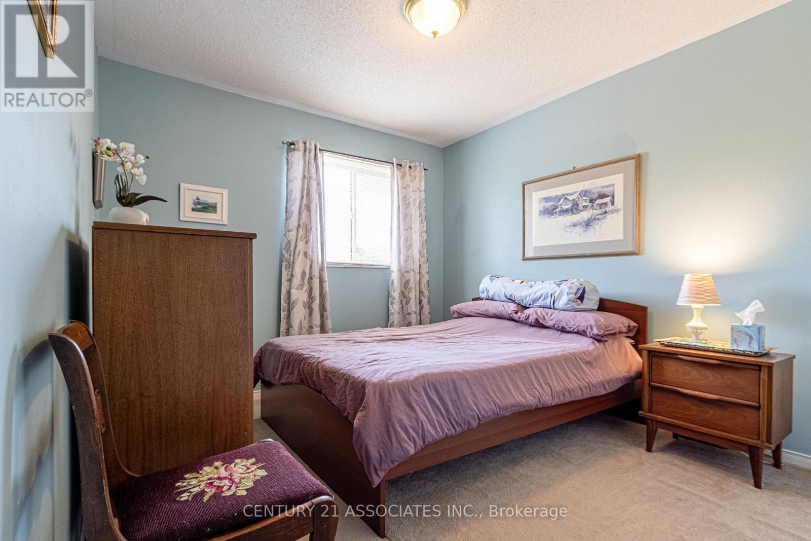 5817 Sidmouth Street, Mississauga, Ontario  L5V 2K3 - Photo 24 - W12433437