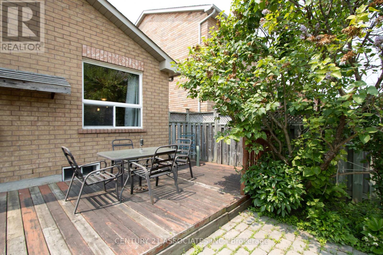 5817 Sidmouth Street, Mississauga, Ontario  L5V 2K3 - Photo 34 - W12433437