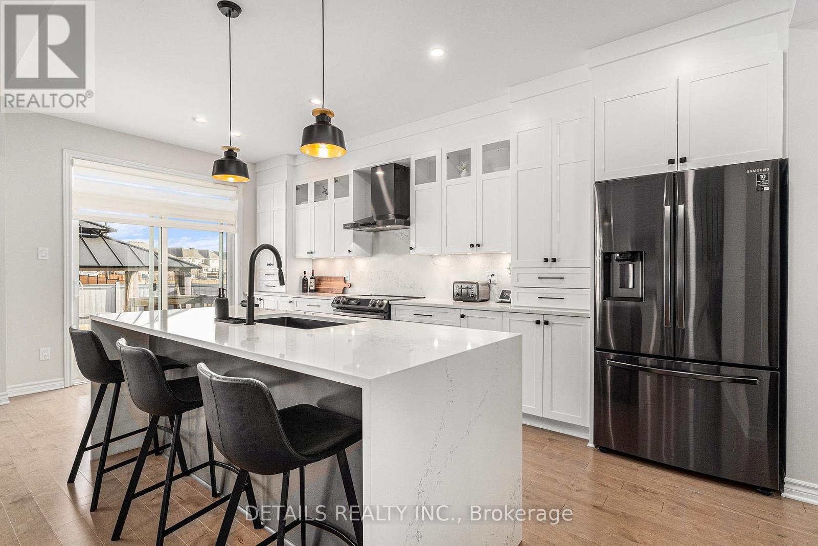 480 Famille Laporte Avenue S, Ottawa, Ontario  K4A 1J6 - Photo 4 - X12433465