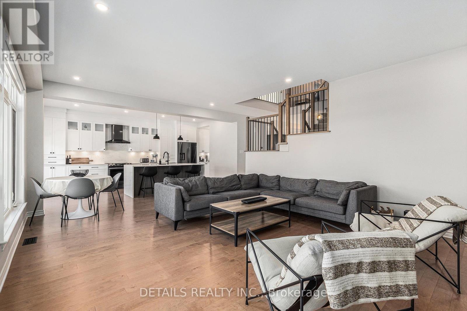 480 Famille Laporte Avenue S, Ottawa, Ontario  K4A 1J6 - Photo 7 - X12433465