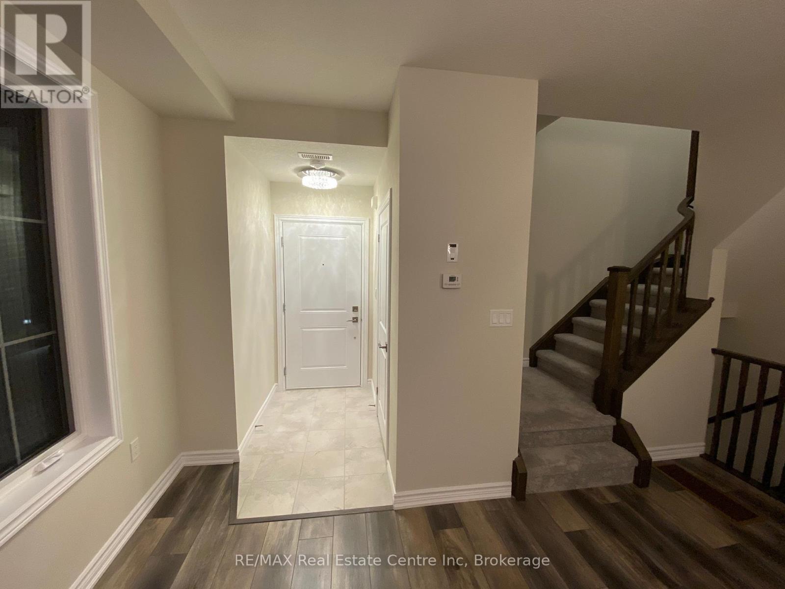 108 - 445 Ontario Street S, Milton, Ontario  L9T 9K4 - Photo 11 - W12433473