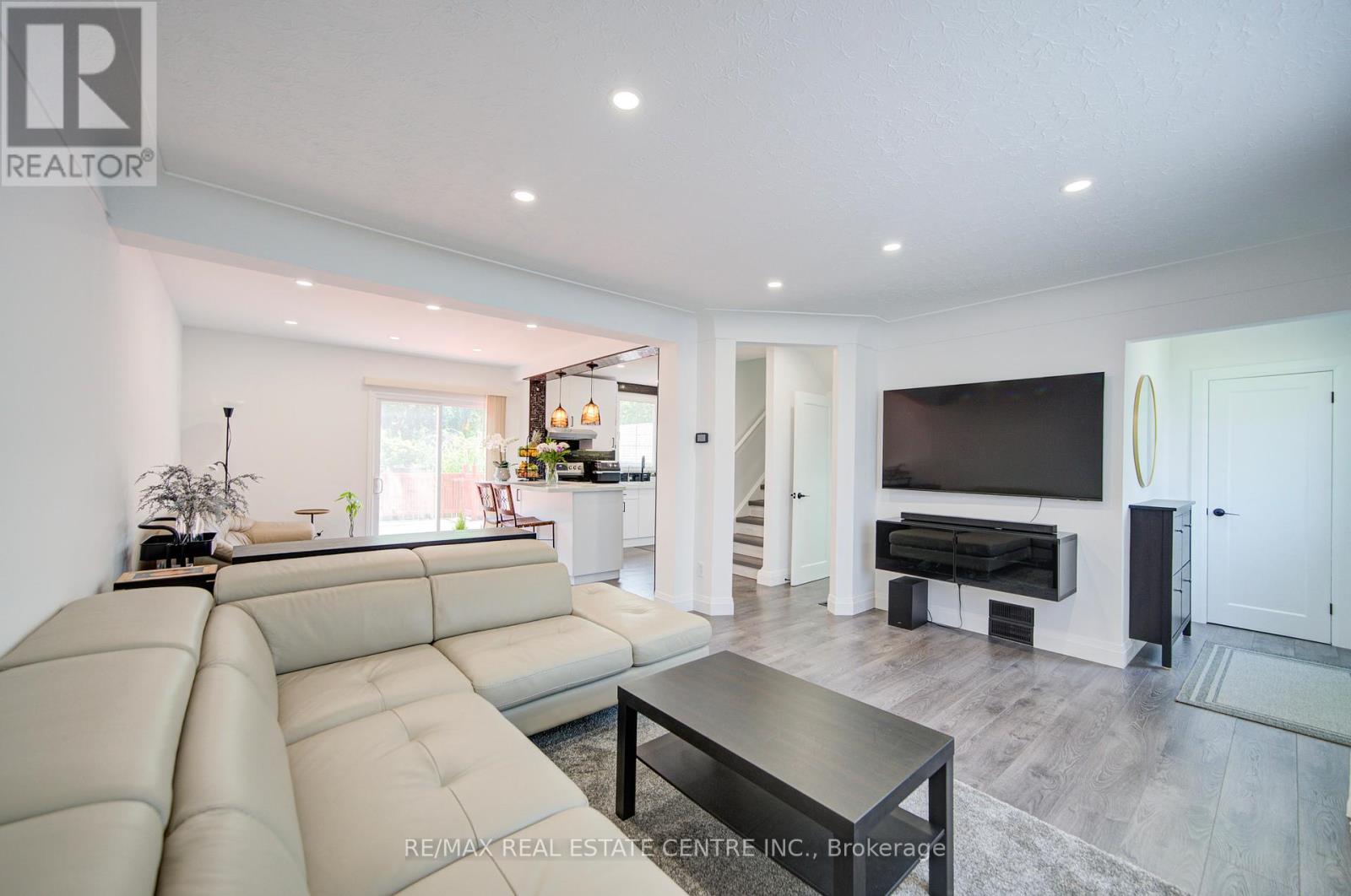 272 Grantham Avenue, St. Catharines, Ontario  L2M 4Z9 - Photo 13 - X12433421