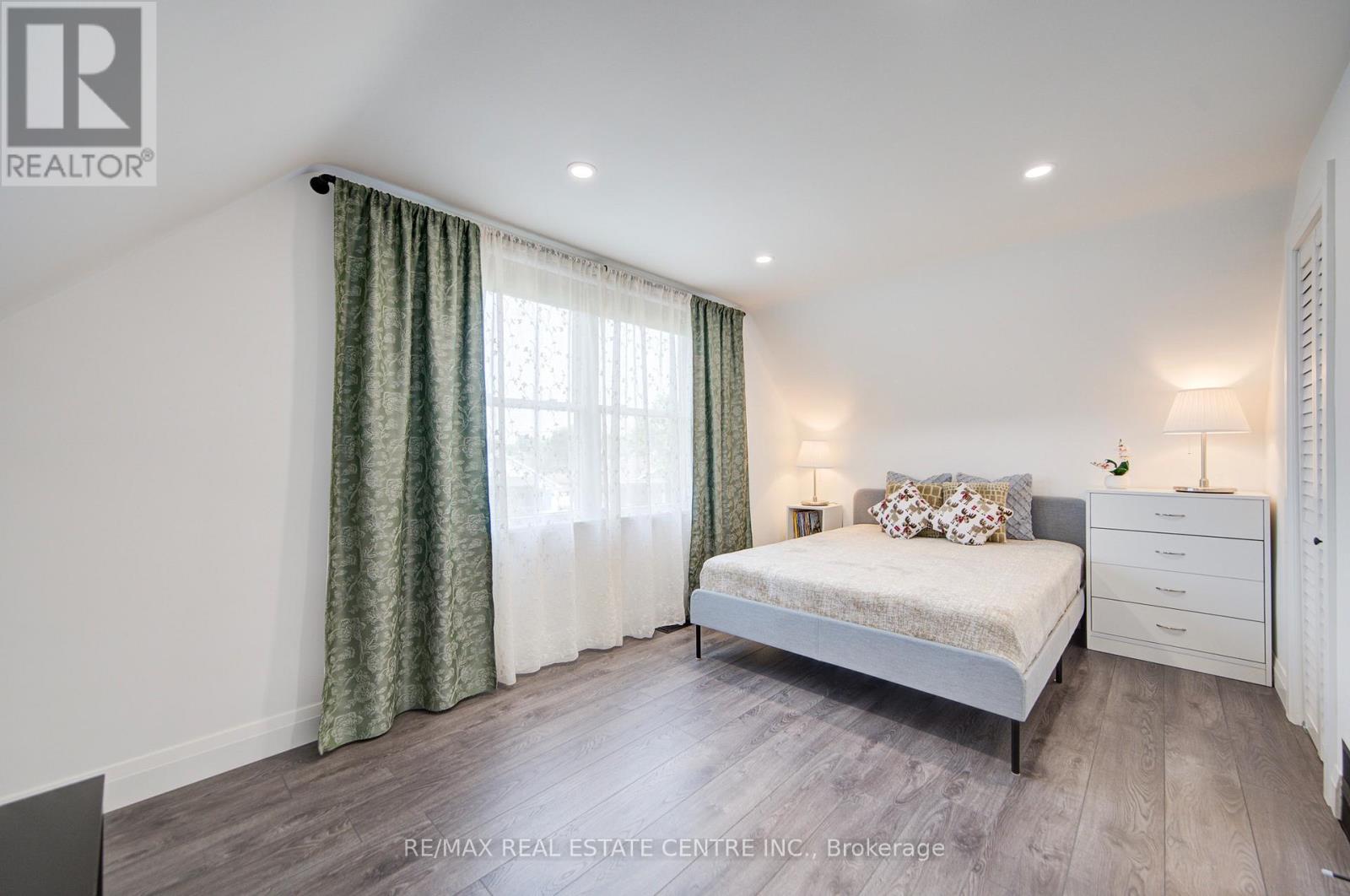 272 Grantham Avenue, St. Catharines, Ontario  L2M 4Z9 - Photo 22 - X12433421