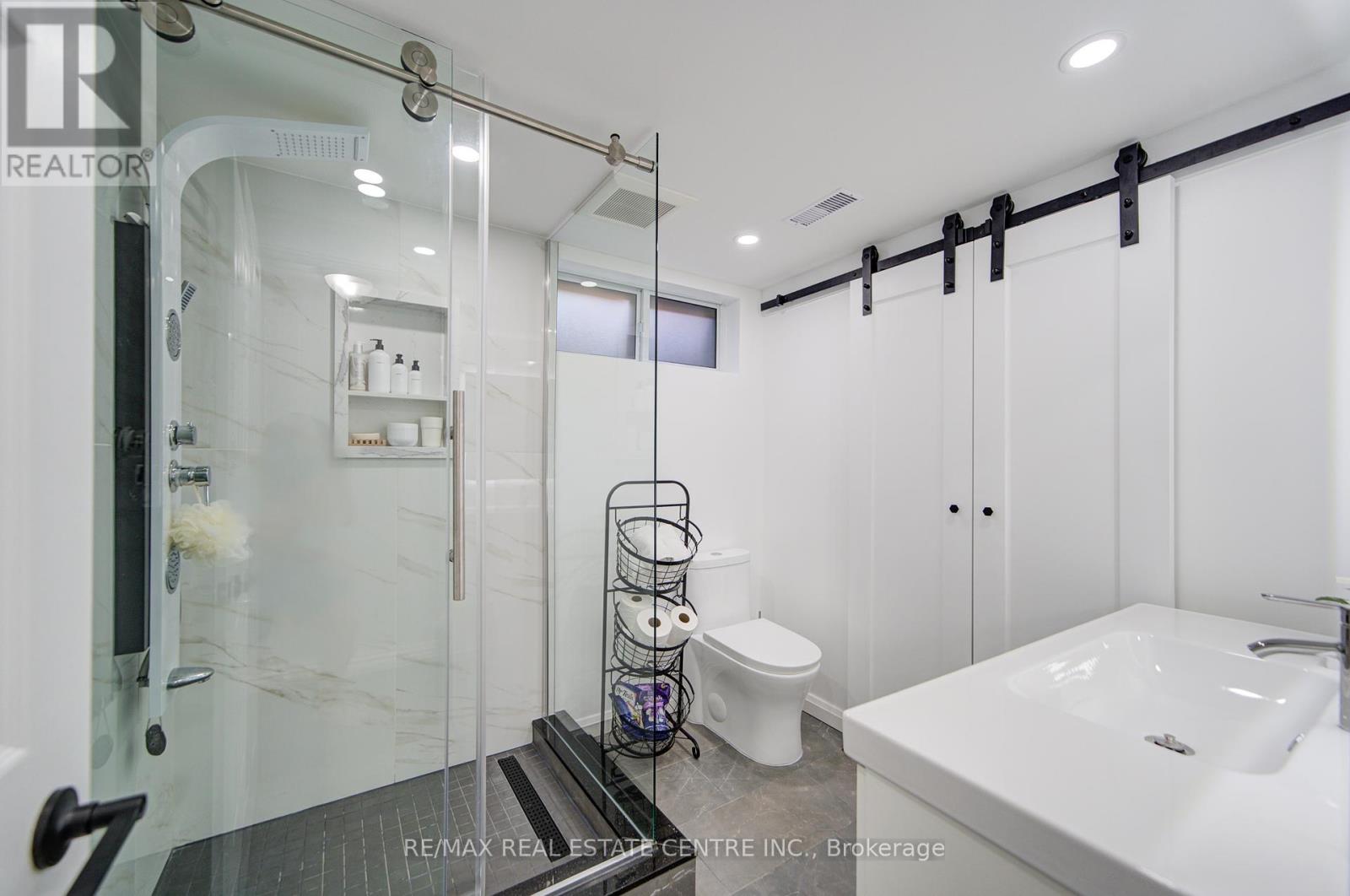 272 Grantham Avenue, St. Catharines, Ontario  L2M 4Z9 - Photo 34 - X12433421