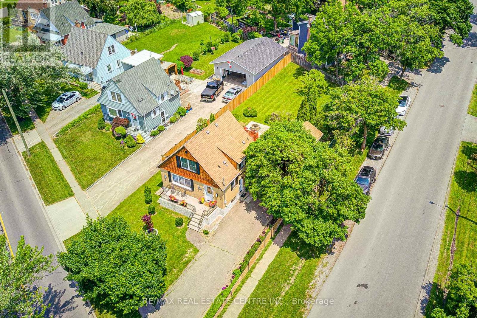 272 Grantham Avenue, St. Catharines, Ontario  L2M 4Z9 - Photo 5 - X12433421