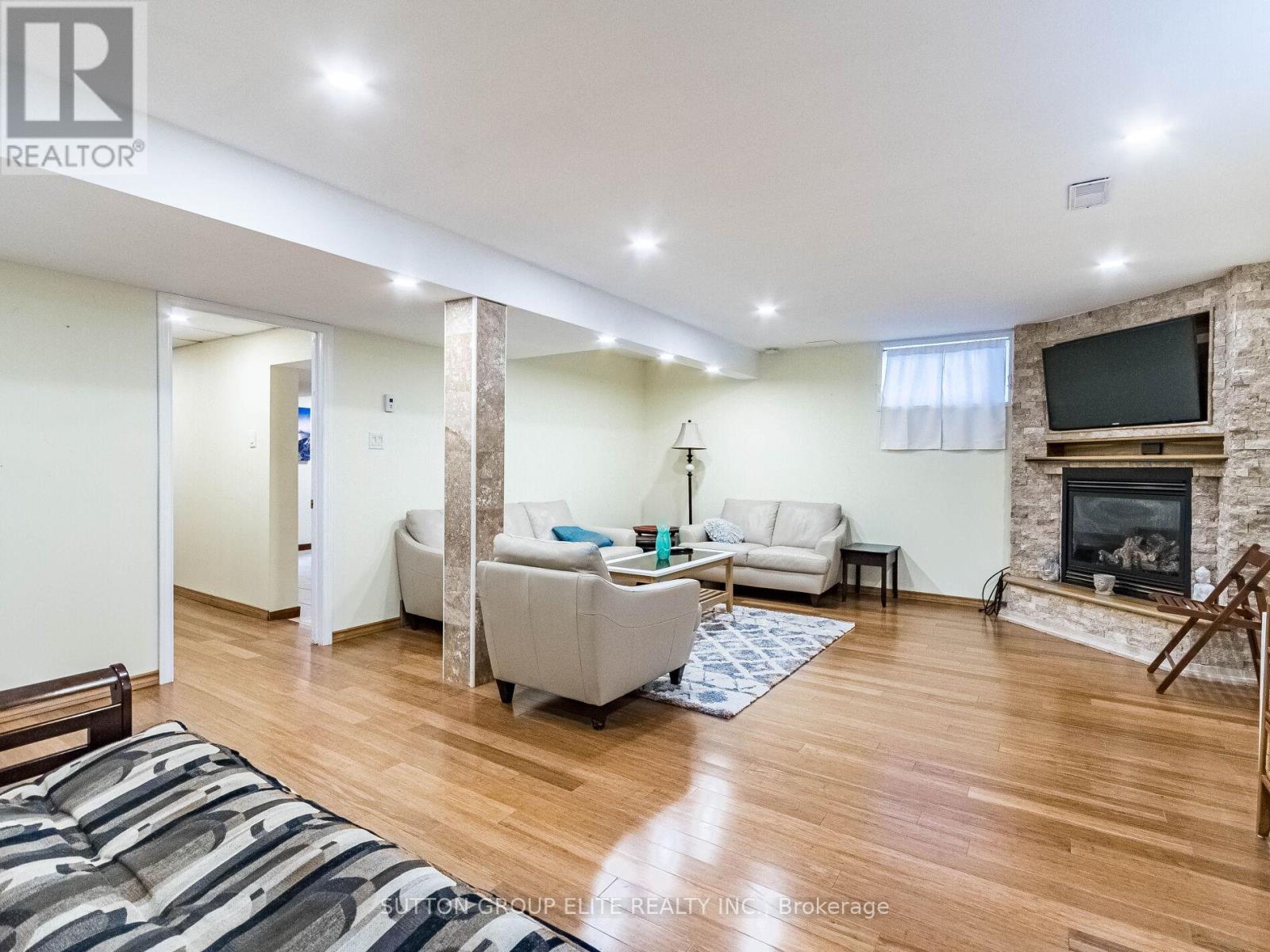 349 Ironwood Road, Guelph, Ontario  N1G 3P2 - Photo 27 - X12433428