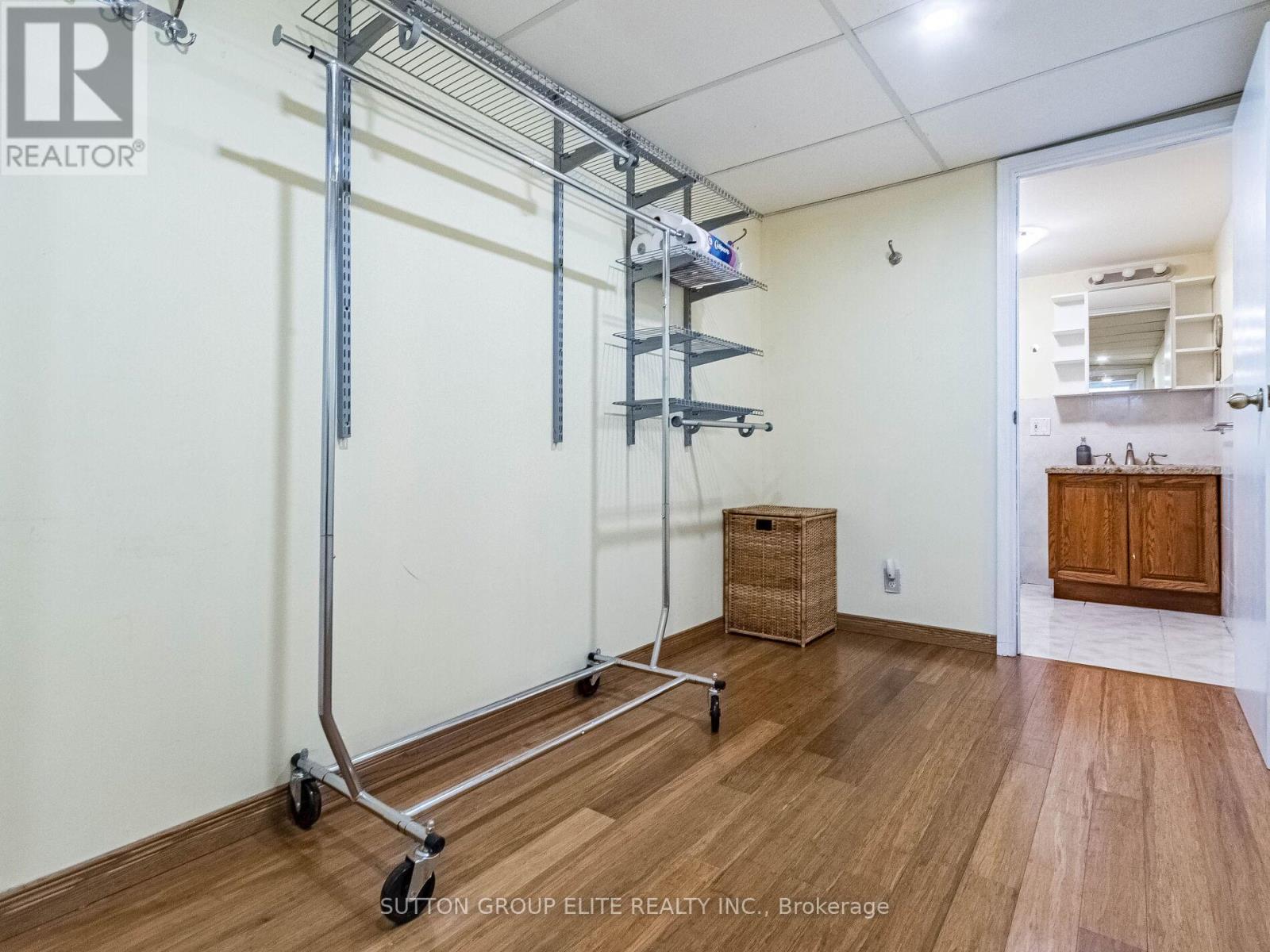 349 Ironwood Road, Guelph, Ontario  N1G 3P2 - Photo 32 - X12433428