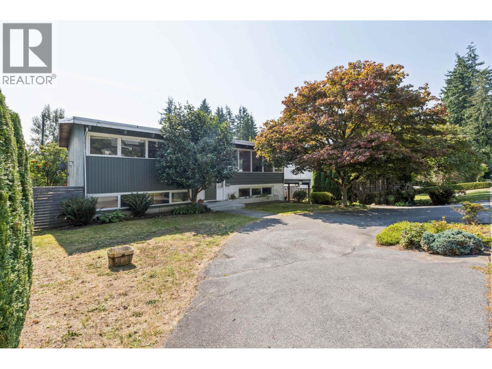 1023 Arlington Crescent, North Vancouver, British Columbia  V7R 1K8 - Photo 1 - R3053514
