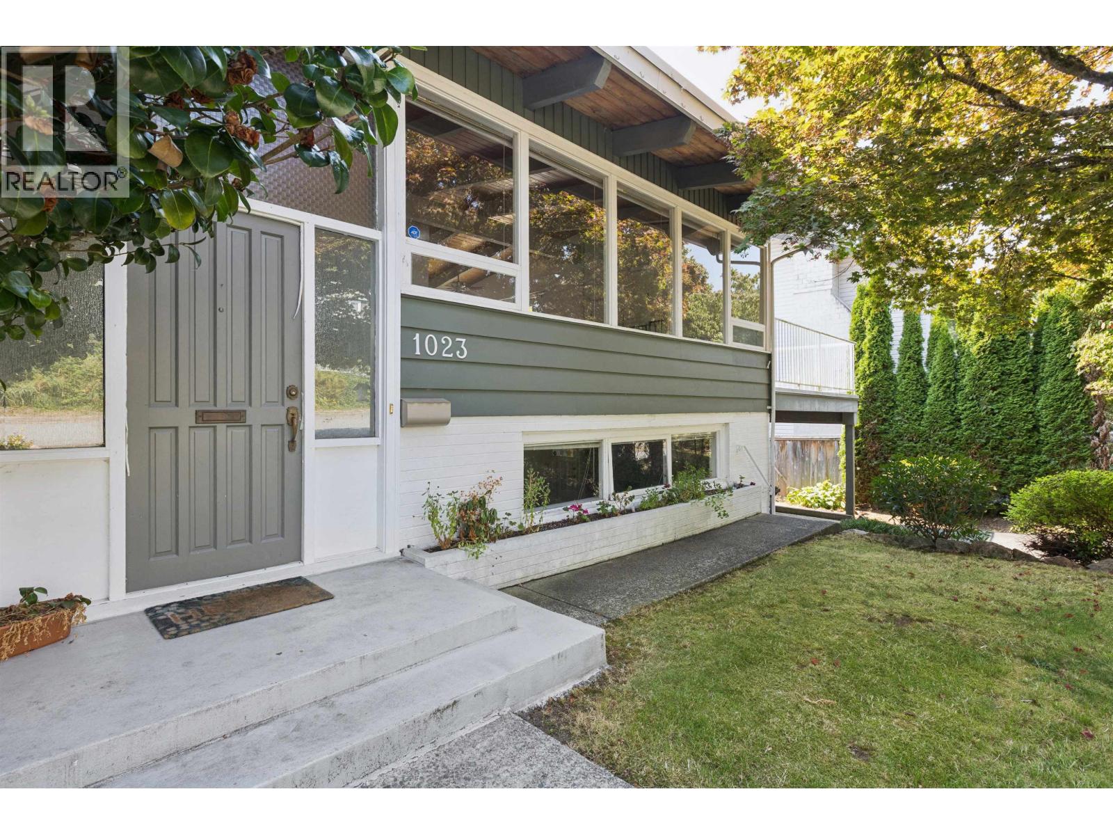1023 Arlington Crescent, North Vancouver, British Columbia  V7R 1K8 - Photo 21 - R3053514