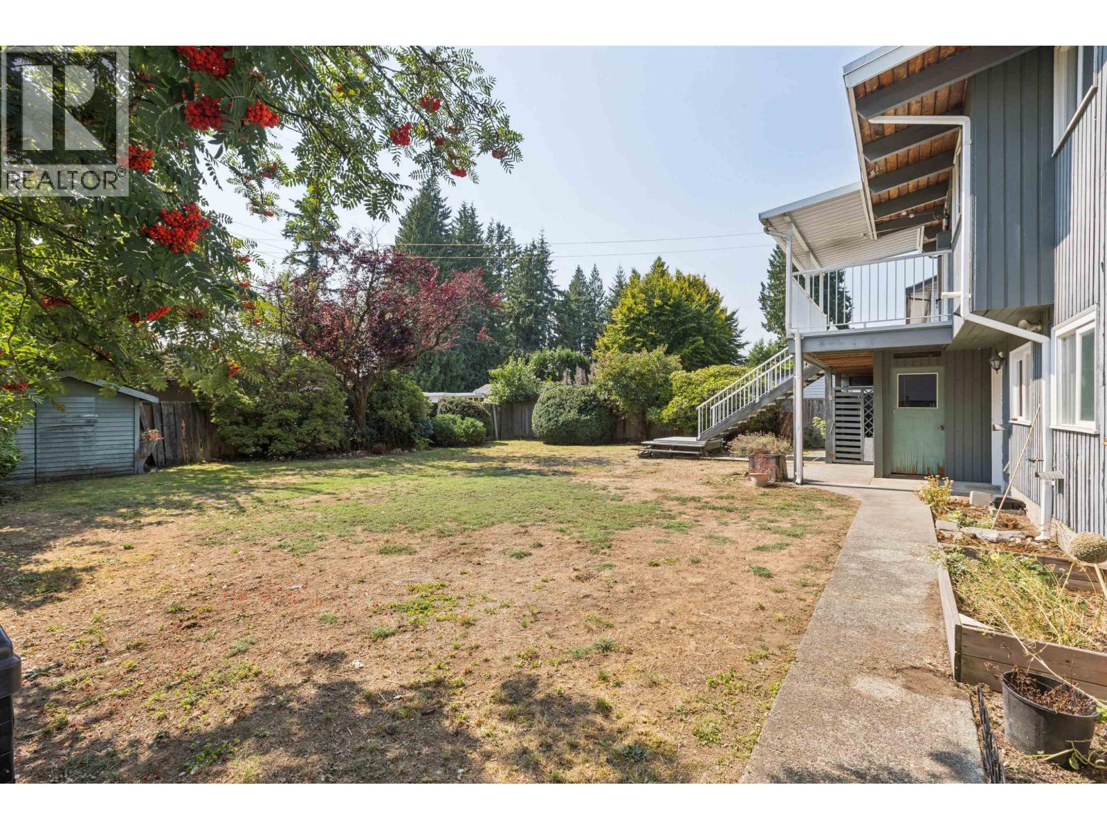 1023 Arlington Crescent, North Vancouver, British Columbia  V7R 1K8 - Photo 3 - R3053514