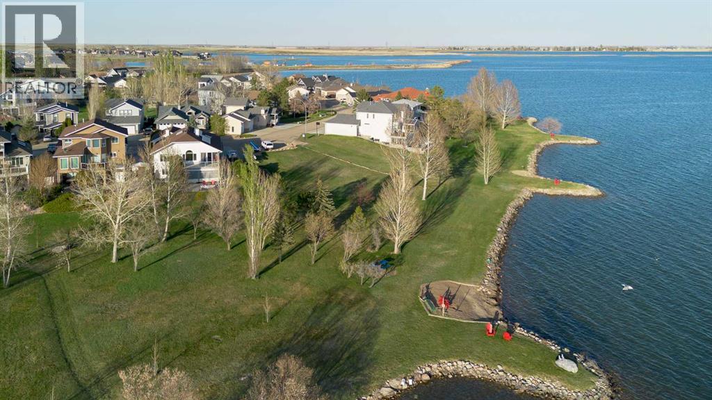 20 White Pelican Way, Lake Newell Resort, Alberta  T1R 0X5 - Photo 5 - A2212618