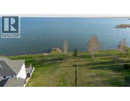 20 White Pelican Way