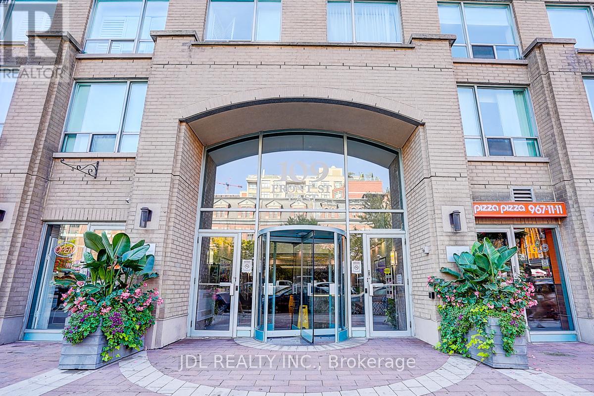 823 - 109 Front Street E, Toronto, Ontario  M5A 4P7 - Photo 2 - C12433466