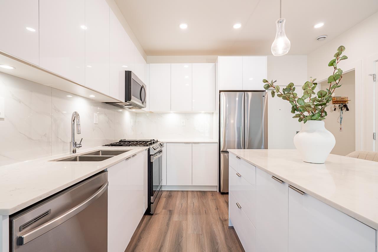 B311 8447 202 Street, Langley, British Columbia  V2Y 2B7 - Photo 5 - R3053563