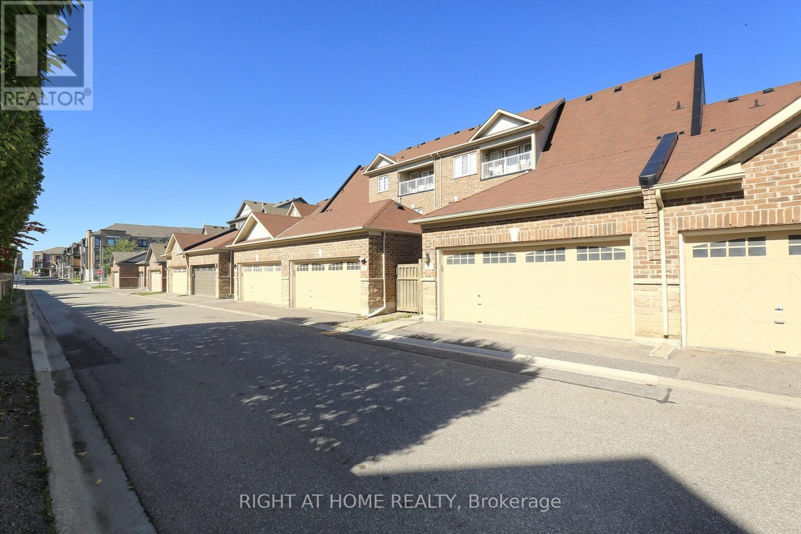 63 East's Corner Boulevard, Vaughan, Ontario  L4H 3Z7 - Photo 45 - N12433467