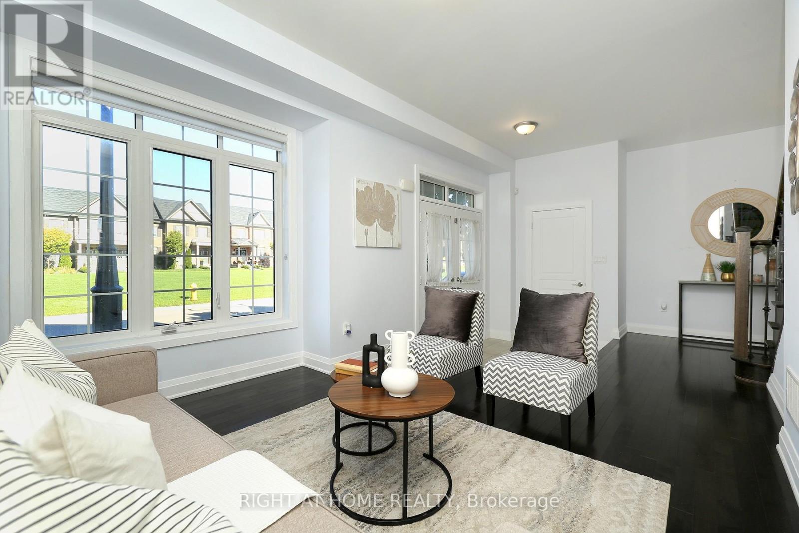 63 East's Corner Boulevard, Vaughan, Ontario  L4H 3Z7 - Photo 6 - N12433467