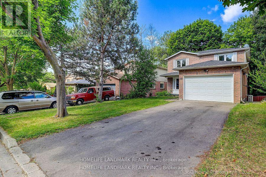 30 Misty Moor Drive, Richmond Hill, Ontario  L4C 6R1 - Photo 13 - N12433474