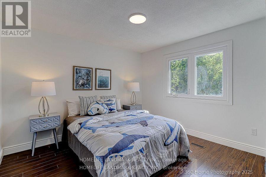 30 Misty Moor Drive, Richmond Hill, Ontario  L4C 6R1 - Photo 29 - N12433474