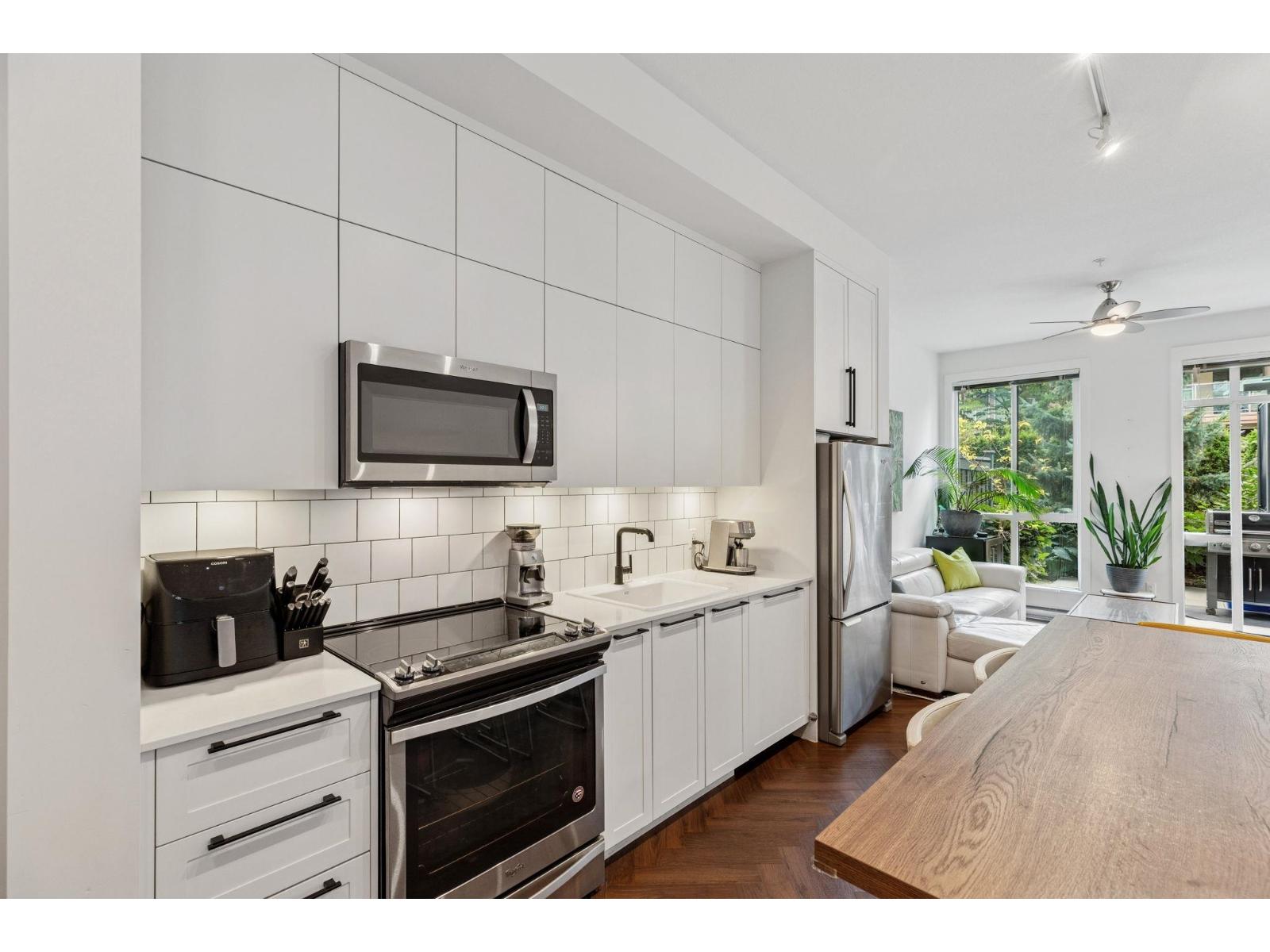 104 14968 101a Avenue, Surrey, British Columbia  V3R 0E8 - Photo 8 - R3053351