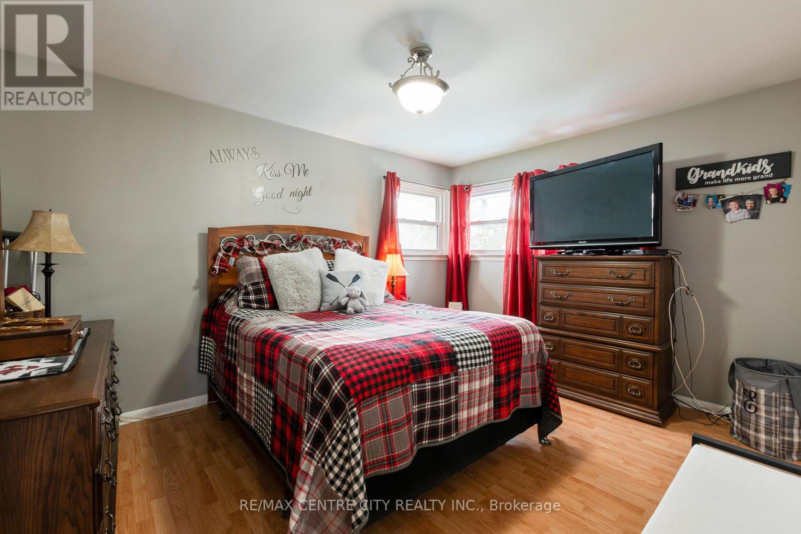 168 Fairview Avenue, St. Thomas, Ontario  N5R 4Y1 - Photo 14 - X12433483