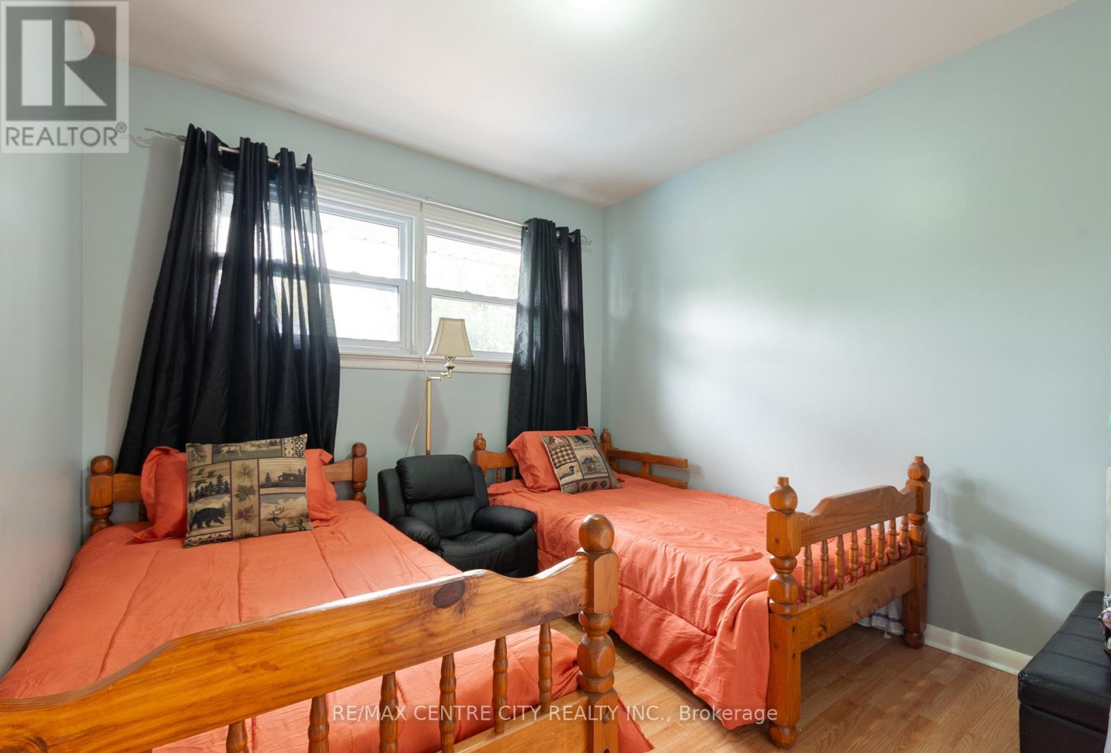 168 Fairview Avenue, St. Thomas, Ontario  N5R 4Y1 - Photo 16 - X12433483