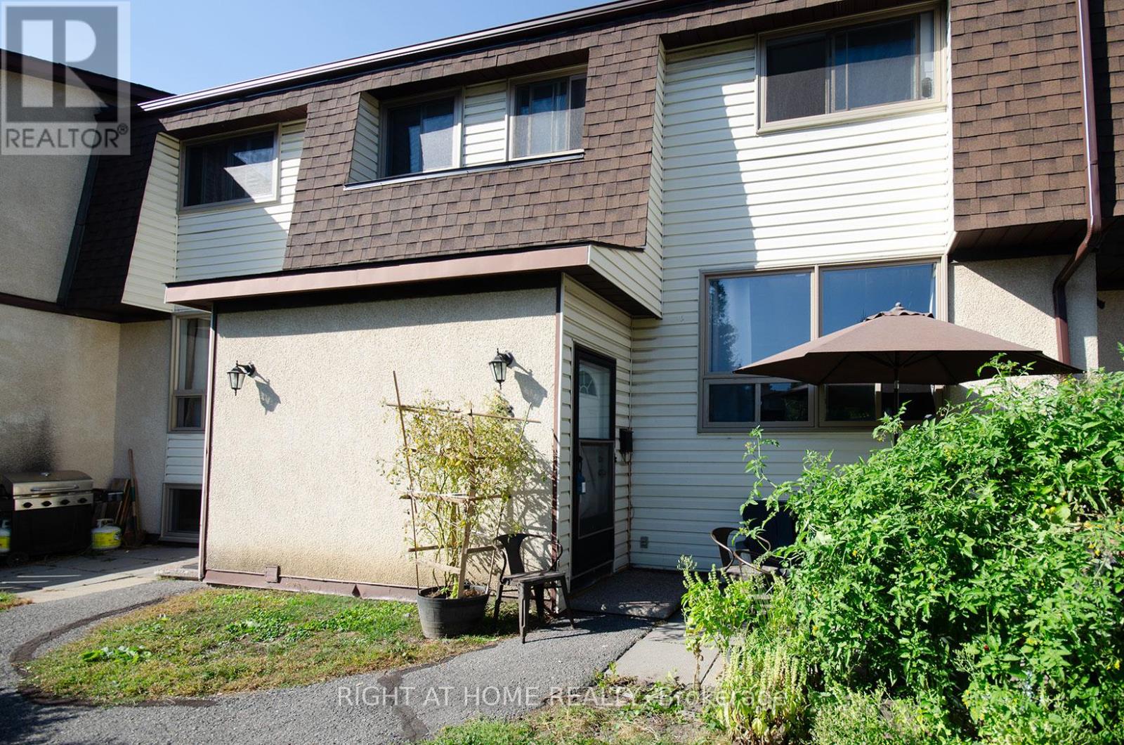53 - 2640 Draper Avenue, Ottawa, Ontario  K2H 8V3 - Photo 1 - X12433479